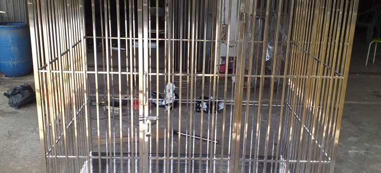 Kandang Stainless steel