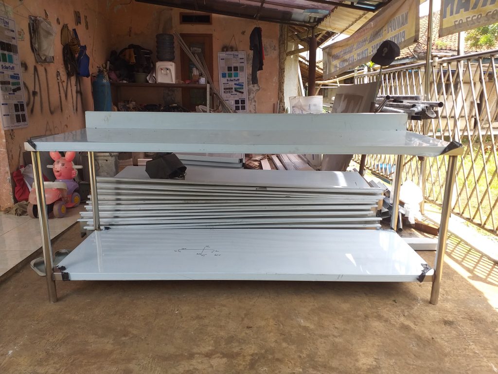 Meja Stainless Steel